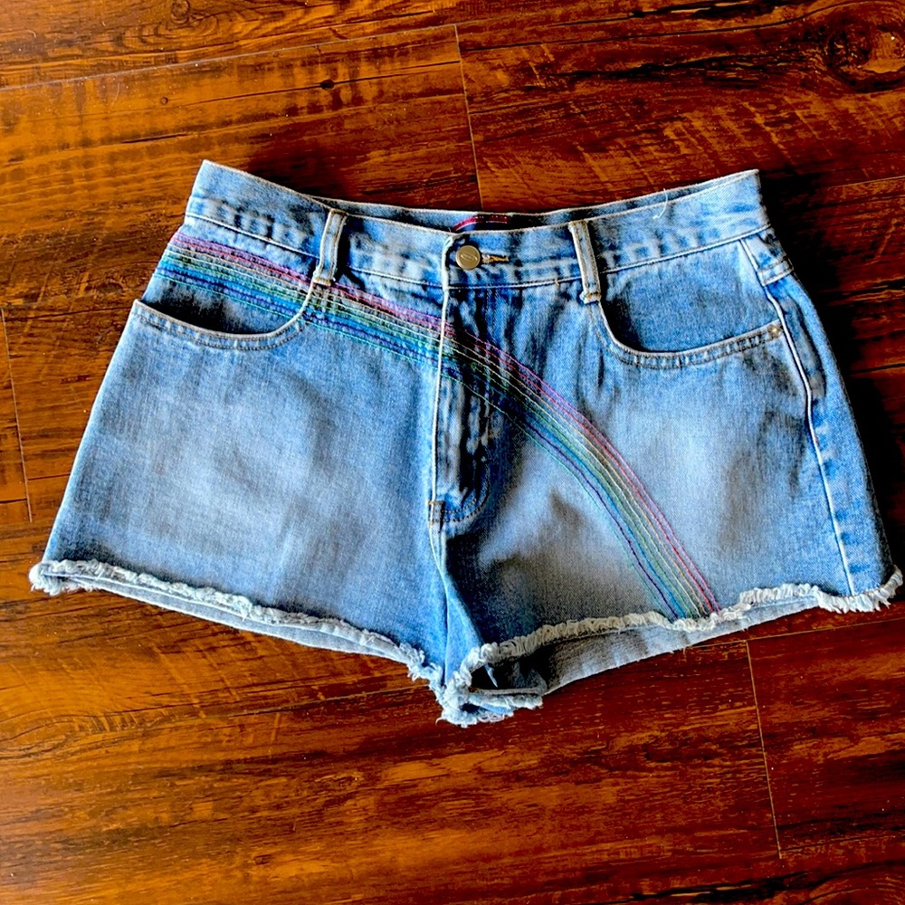 Vintage rainbow 🌈embroidered zana di shorts size 13/14